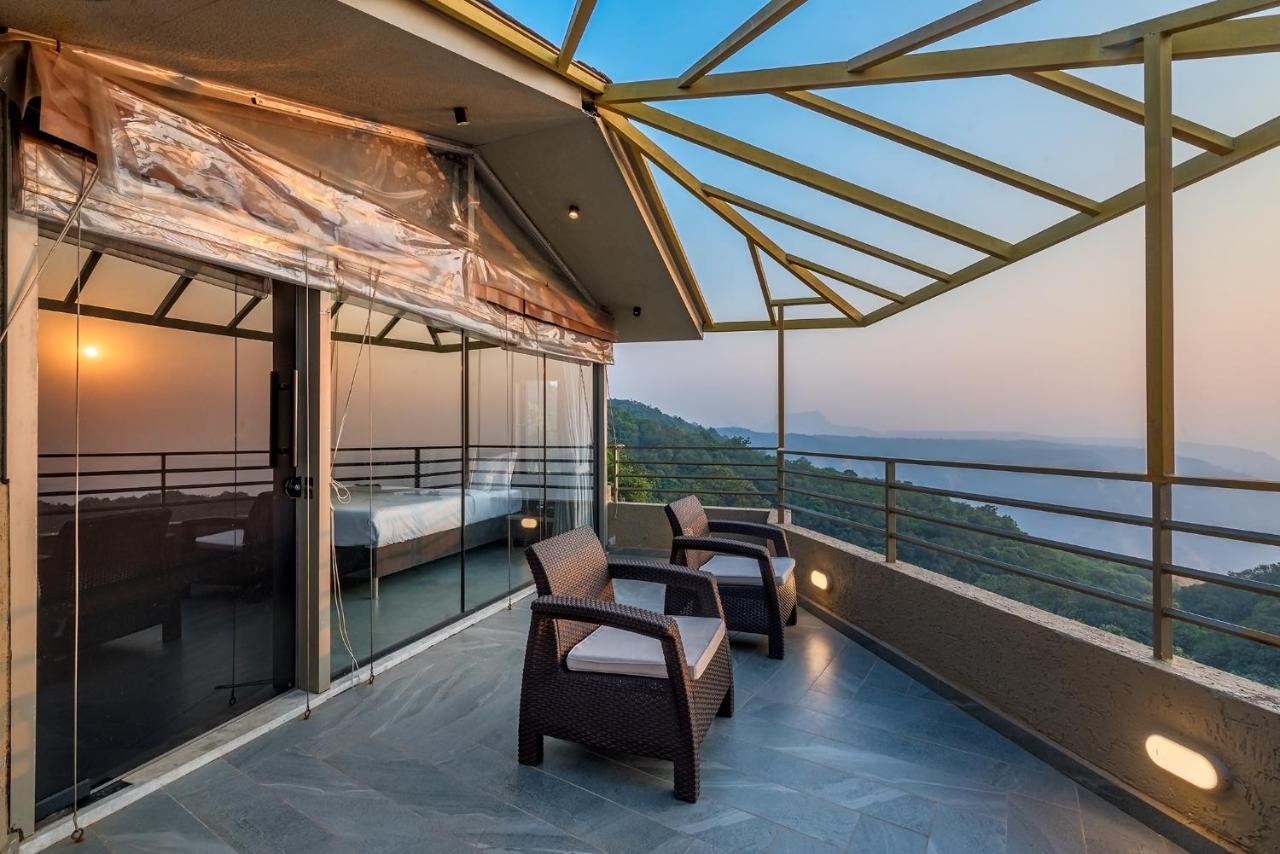 Saffronstays Heavone Trio, Лонавала Экстерьер фото